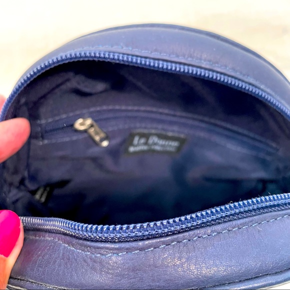 LeDonne Navy Blue Canteen Leather Crossbody Bag - Picture 5 of 6